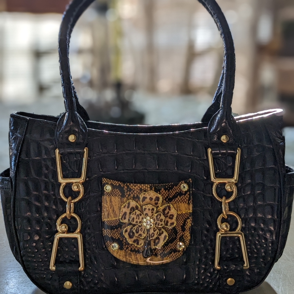 DEBBIE BROOKS NEWYORK BLACK GATOR BAG